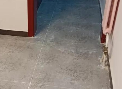 察哈尔右翼前瓷砖空鼓维修公司分享下察哈尔右翼前地砖空鼓了怎么办